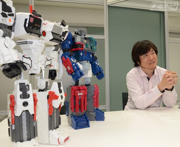 Generations Titans Return Titan Class Fortress Maximus   Dengeki Hobby Interviews Designer Shogo Hasui  (10 of 17)